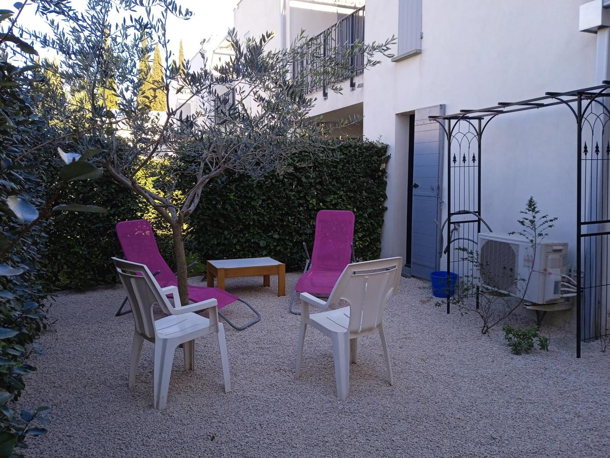 Le Clos Du Ventoux Malaucene Bagian luar foto